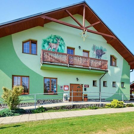 Restaurace A Penzion Kamenec Jilesovice ภายนอก รูปภาพ