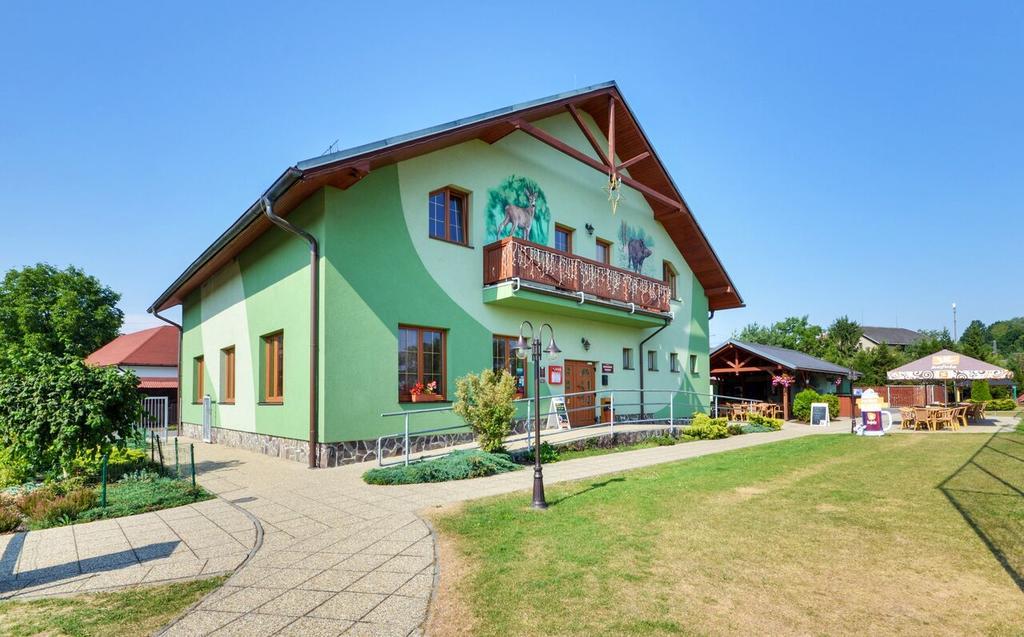 Restaurace A Penzion Kamenec Jilesovice ภายนอก รูปภาพ